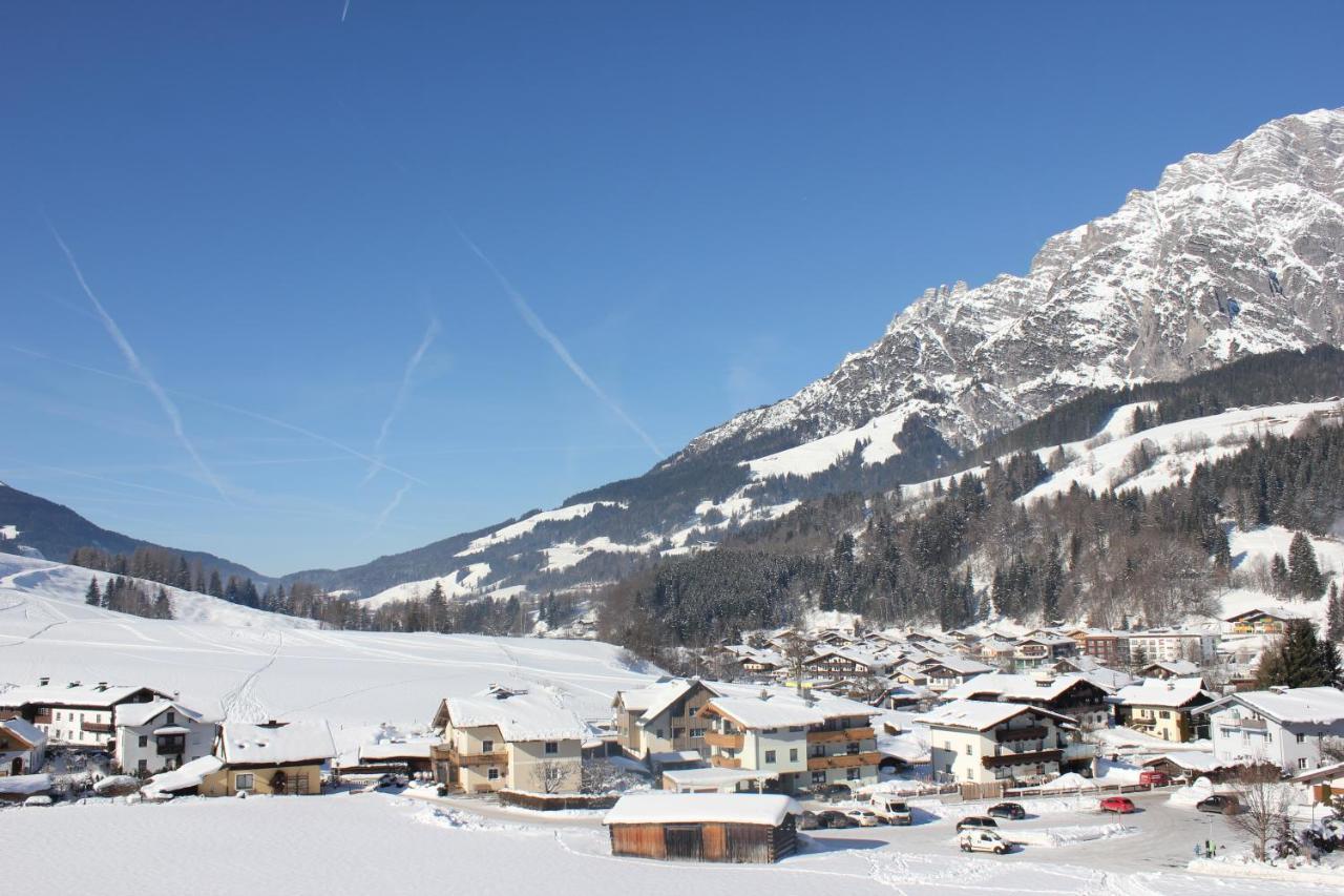 Ferienwohnung Schwarzbach ลีโอกัง ภายนอก รูปภาพ